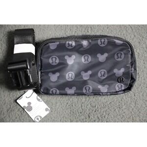 Disney x Lululemon Mickey Mouse Black Everywhere Belt Bag 1L Logo NWT Rare